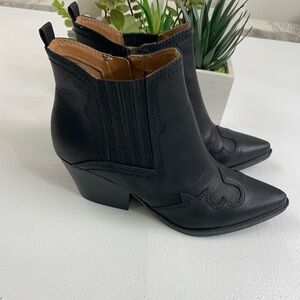 Indigo Rein Black Ankle Booties with Chelsea Style